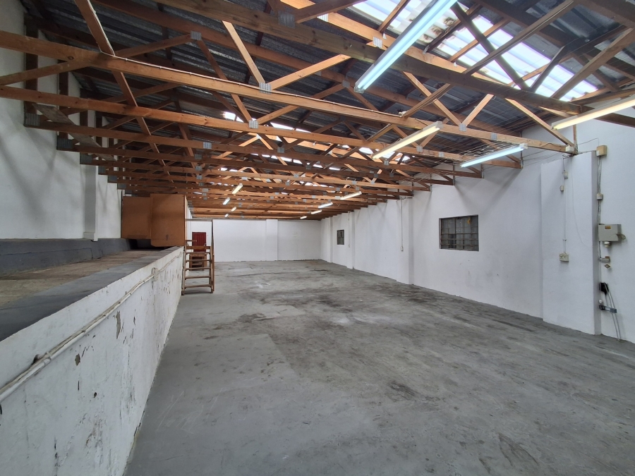 To Let Commercial Property for Rent in Chiselhurst Eastern Cape
